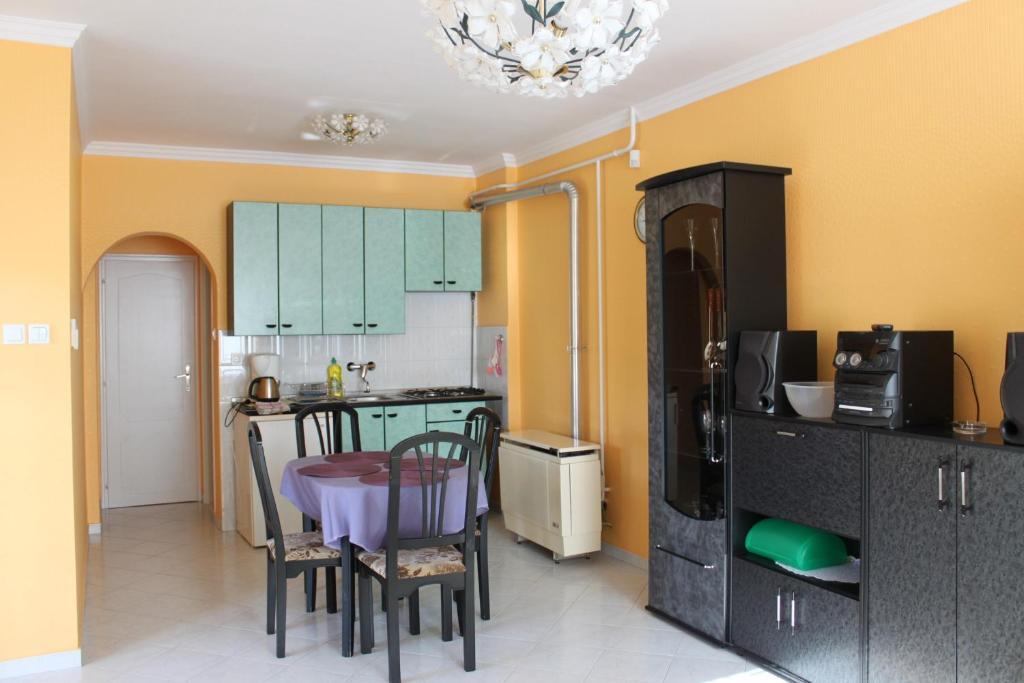 Orwa apartmanok - Cédrus köz Zalakaros Chambre photo