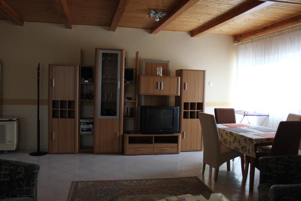 Orwa apartmanok - Cédrus köz Zalakaros Chambre photo